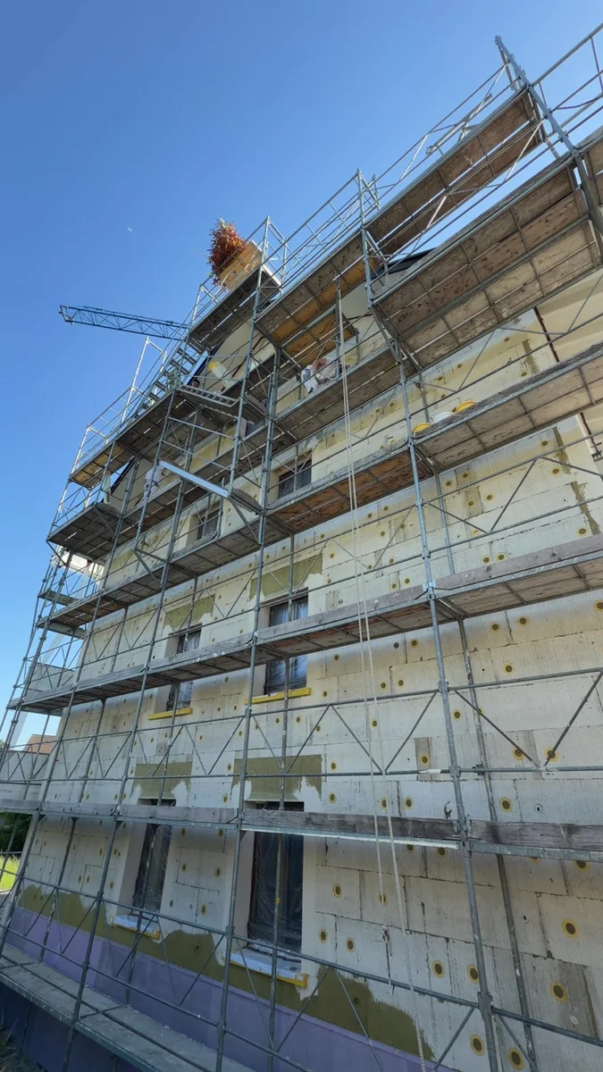 Fassadendämmung mit sichtbaren Dämmplatten
